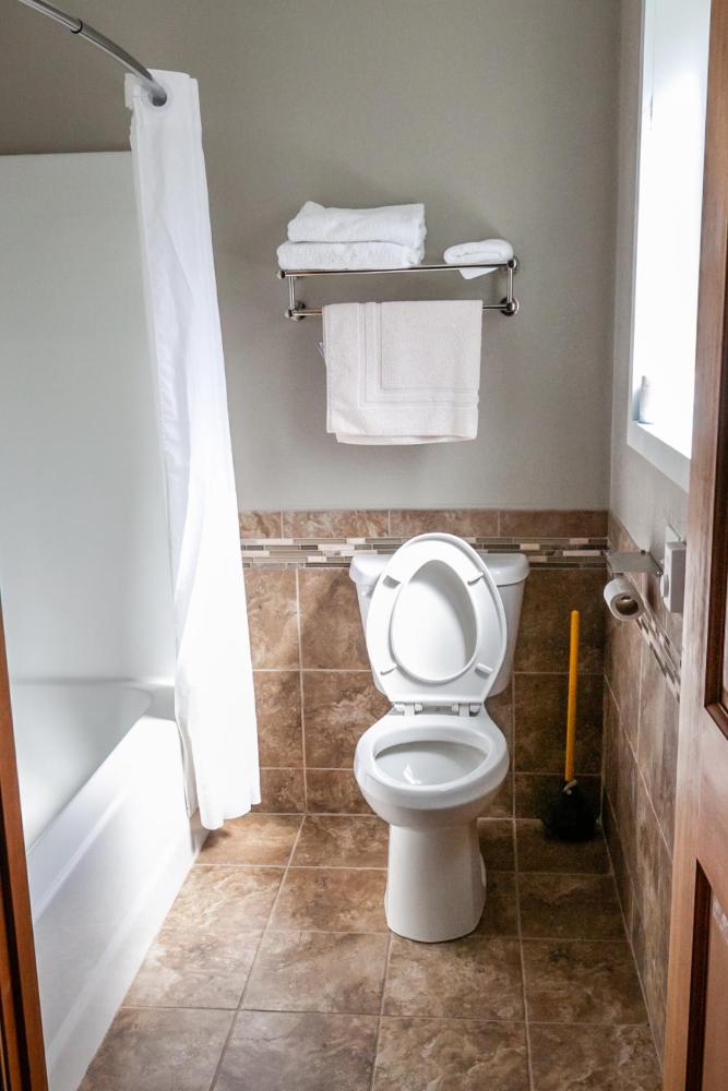 Deluxe Quadruple Room interior